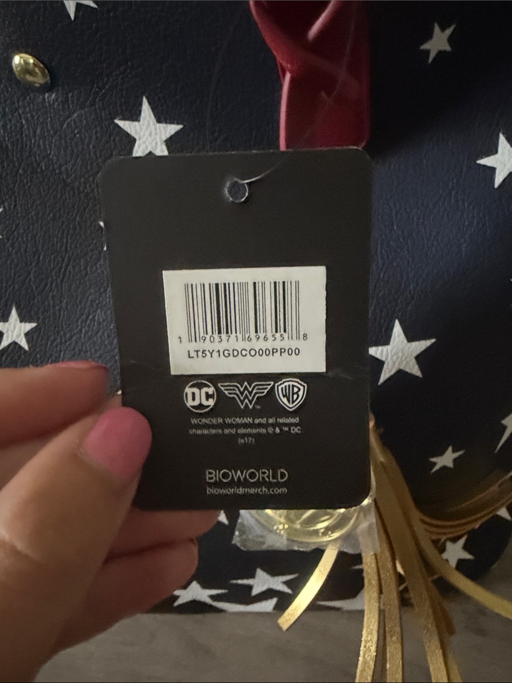 Wonder Women Star Print Navy Tote with Red Handles - Picture 3 of 7